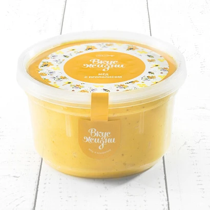 Крем-мёд с кусочками прополиса в пластиковой банке Вкус Жизни New 300 гр. 